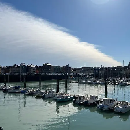 Vue Sur Le Port De